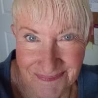 9 "Linda Hart" profiles