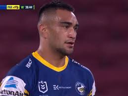 Watch as Marata Niukore scores the opening try for the Parramatta over  Brisbane