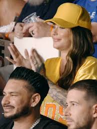 Countdown to Super Bowl: Cheerleaders Get Ready!