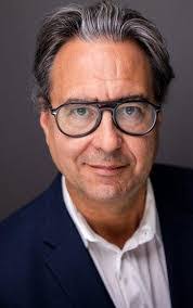 Andrea Zdyb's Instagram, Twitter & Facebook