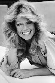 Beautiful celebrities beautiful actresses beautiful women famous hairstyles celebrity hairstyles farrah fawcett 70s hair actrices hollywood tips belleza. Farah Fawcett S Glamorous 1970s Hairstyle Is Back For Spring Vogue Paris