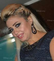 شادي محمد هو لاعب كرة قدم سابق ولعب للعديد من الانديه اكبرها النادى الاهلى ونادى الاسماعيلى ونادى الاتحاد السكندرى ولعب في مركز المدافع المساك.وهو الآن يعمل كإعلامى في قناة النادى الاهلى ويقدم برنامج الكره والجماهير بعد اعتزاله كرة القدم بعد ثورة يناير 2011. ÙÙ ÙÙ Ø²ÙØ¬Ø© Ø´Ø§Ø¯Ù ÙØ­ÙØ¯ ÙØ¬ØªÙØ¹ Ø§ÙØ­ÙÙÙ