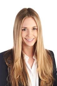 3 Non-Intuitive Marketing Strategies To Grow Your Business with Stephanie  Klimaszewski of Aki Technologies