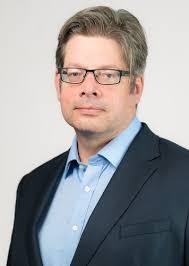 Chris Heidt's Instagram, Twitter & Facebook