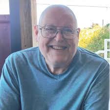 Lee Barefoot's Instagram, Twitter & Facebook