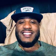 Chris Holliday (@hollidaychris) • Instagram photos and videos