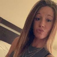 Lauren Devoe's Instagram, Twitter & Facebook