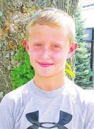 Leonard Bratcher's Instagram, Twitter & Facebook