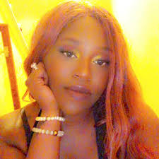 أضف لمسة من التميز إلى مظهرك مع...