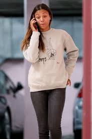 She was raised in queens, new york. Zoe Saldana In Tights Talks On Her Phone In Beverly Hills 12 18 2019 Celebmafia