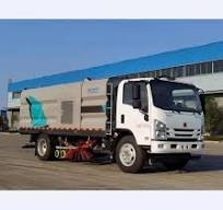 Isuzu 4X2 LHD 12 Cubic Meter Road Washing Sweeper Truck for Dry and Wet Dust