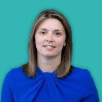 Melissa Arnott's Instagram, Twitter & Facebook