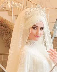 Setr I Nur Gelinlik Gelin Basi On Instagram Setri Nur Bas Tasarim Makyaj Yurtalansuna Fotogr In 2020 Couple Wedding Dress Wedding Dresses Wedding Dress Trends