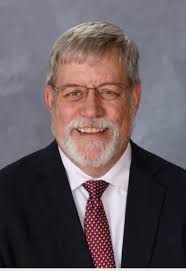 Closing prayer with Pastor/Speaker Ken Dove. A great week! Thank you Debbie  Davis Brewer and Lori Workman and wonderful counselors who gave up their  week to invest in the lives of children.