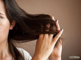How To Use Dry Shampoo Using Dry Shampoo Winter Hair Care Dry Shampoo