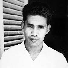 Soekarno membacakan naskah proklamasi kemerdekaan republik indonesia yang sudah diketik oleh sayuti melik dan telah ditandatangani oleh. Naskah Proklamasi Kemerdekaan Indonesia Dirumuskan Oleh Tiga Tokoh Yaitu Soekarno Moh H