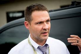 Knox detective and pastor Grayson Fritts arrives to All Scripture Baptist  Church