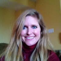 Julie Bott's Instagram, Twitter & Facebook