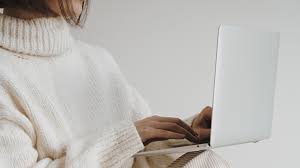 Social Girls Hub – Transforming clicks into clients with creative digital  strategies.