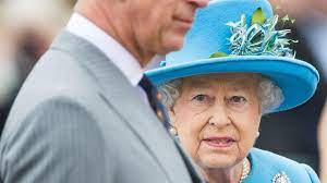 The tragic life of princess margaret, queen elisabeth's young sister. Queen Elizabeth Ii Prinz Charles Queen Ist Frustriert Uber Ihren Sohn Gala De