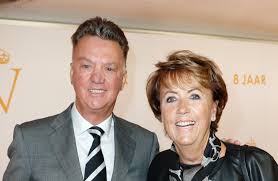 Aloysius paulus maria louis van gaal oon is a dutch former football manager and player. Louis Van Gaal Truus Wil Dat Ik Weer Ga Werken