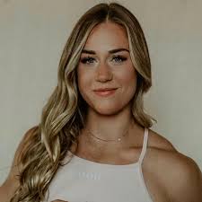 Brooke Wells's Instagram, Twitter & Facebook