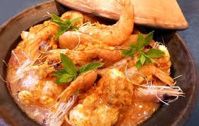 Tajine De Lotte Et Gambas Au Citron Confit Recettes Et Saveurs Des Iles En 2020 Gambas Au Curry Tajine Cuisine