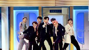 We've already told you that even if we're almost a year into the pandemic, there's no danger of running out of new content to watch. 2021 Bts Zum Musizieren Anschauen Von Netflix Und Trainieren Wahrend Der Quarantane Gettotext Com