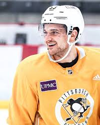 Jun 09, 2021 · (war didn't smile much on blueger due to offensive inputs, but was a great season defensively which fits his role). Teddy Blueger Tumblr Posts Tumbral Com