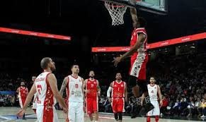 Önceki gün sörf için denize açılan levendoğlu, düşe kalka halleri objektiflere takıldı. Tbl All Star Da Gorsel Solen Fotomac