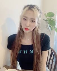 Chaea Redsquare Women Fashion Girl