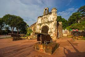 A famosa is one of the most valuable ruins built by the portuguese centuries ago. Kota A Famosa Melaka Malacca Expatgo
