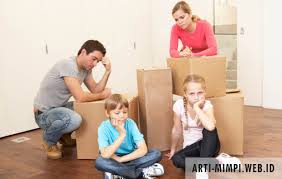 Bagaimana dengan mimpi memindahkan rumah yang sangat besar? 5 Arti Mimpi Pindah Rumah Menurut Primbon Islam