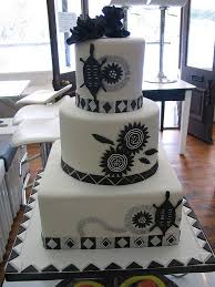 Black And White Wedding Cakes Black White African Traditional Wedding Cake In Delicious Chocolate Cake African Cake African Wedding Cakes Black And White Wedding Cake