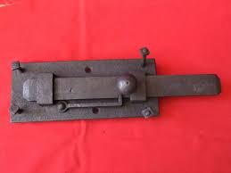Verrou Ancien Serrure Targette Xviii Poignee Fonte 35 Cm Chateau Porte Serrure Ancienne Portes Anciennes Verrou