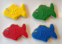 1 Fish 2 Fish Red Fish Blue Fish Decorated Sugar Cookies By I Am The Cookie Lady Sugar Cookies Decorated Sugar Cookies Fish Cookies