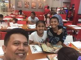 Hansel and Phove Lifestyle