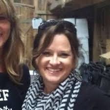 Dana Lester's Instagram, Twitter & Facebook