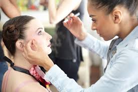 makeup Blogging the News