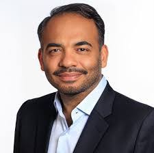 Erin Naylor's Instagram, Twitter & Facebook