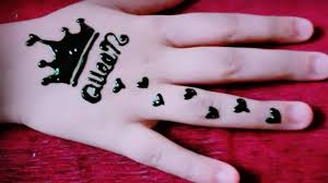 اجمل رسمه حنه لعيد الاضحي طريقه رسم تاج بالحنه How To Write A Queen With Henna Youtube