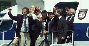 Find the perfect franz beckenbauer 1990 stock photos and editorial news pictures from getty browse 451 franz beckenbauer 1990 stock photos and images available, or start a new search to. World Cup Countdown 7 Weeks To Go West Germany Win Italia 90 Against A Backdrop Of Reunification Ht Media