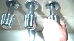 When you turn the faucet handle the stem. Bathtub Faucet Hiw To Remove Bathtub Faucets