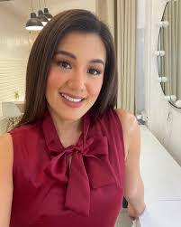 Alex Sy's Instagram, Twitter & Facebook