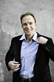 Join facebook to connect with anders moltke leth and others you may know. Nicolai Moltke Leth Foredrag Arte Booking 3848 1400