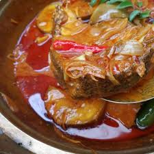 Kari kepala ikan yang pekat berempah, pedas, masam, semua cukup rasa. Resepi Gulai Ikan Tanpa Santan Pasti Sedap Shopee Malaysia