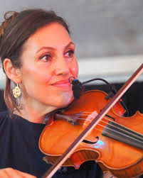 Estampa's world folk jazz performance at the Manning Regional Art Gallery 