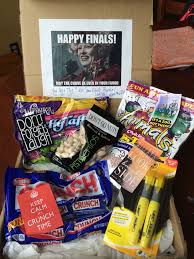 15 Useful Gifts Any College Student Will Totally Love Gift Ideas Corner College Gifts College Student Care Package College Finals Care Package