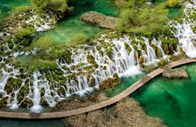 Croacia, oficialmente república de croacia, es uno de los veintisiete estados soberanos que forman la unión europea, el cual está ubicado entre europa. Guia De Turismo De Croacia Informacion Para Viaje Y Vacaciones A Croacia