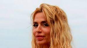Valeria marini, la fine delle nozze fa bene: B7ukxwpzdldqnm